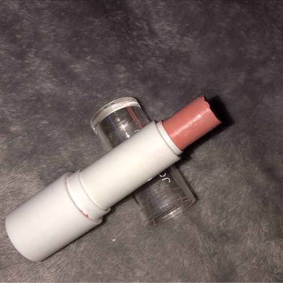 9 lipsticks/ NYX Liquid Suede cream/ Sephora Plump Lip Gloss/ L’Oréal, Clarins - Picture 10 of 14